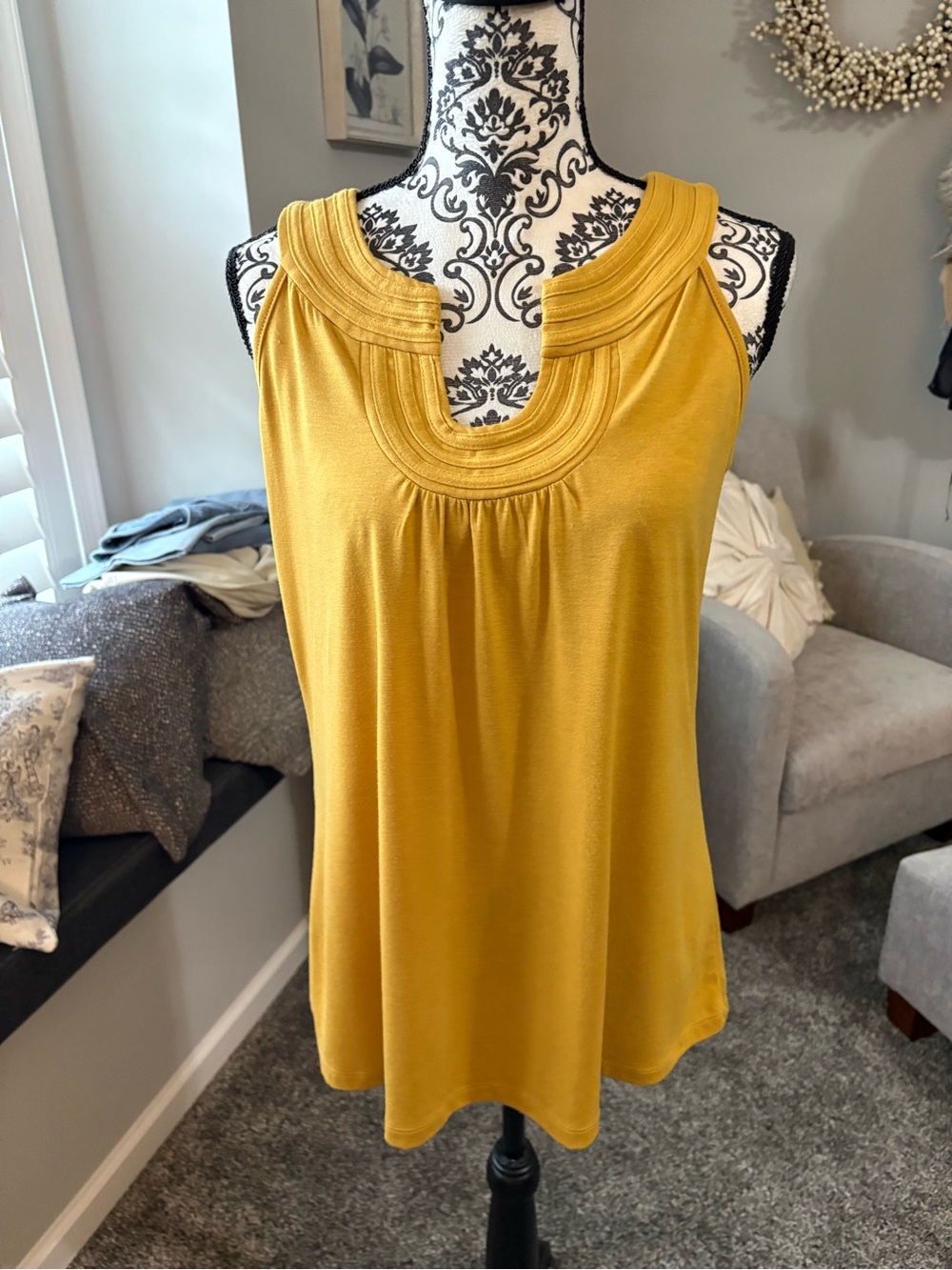 Women’s Sleeveless Scoop Neck Tank Top in Mustard Yellow
